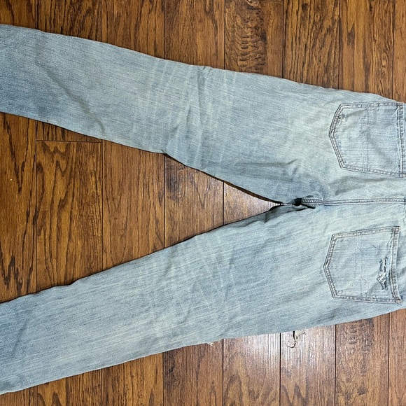 American Eagle Tomgirl Distressed Jeans - Picture 2 of 2